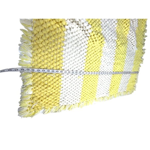 Handmade Yellow & White Chunky Knit Blanket Cozy Throw Blanket 48 x 60 Inches - Picture 3 of 7
